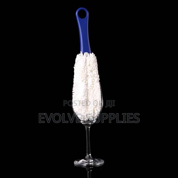 Decanter and Wine Glass Cleaner · Photo 4