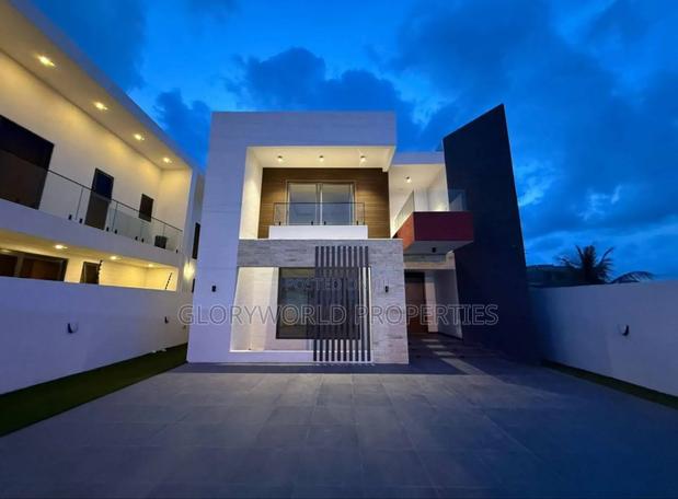 4bdrm House in Spintex for sale · Photo 2