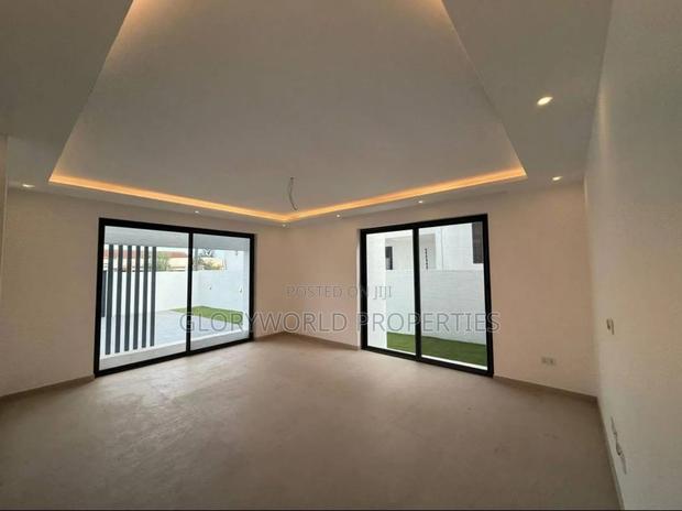 4bdrm House in Spintex for sale · Photo 4