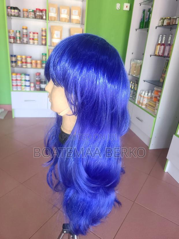 Blue French Cut Body Wave Hair · Photo 2