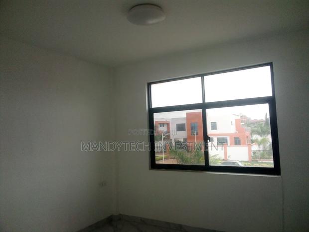 4bdrm Mansion in School Junction for sale · Photo 6