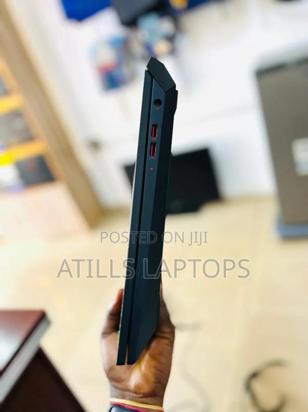 Laptop HP Omen 17-An188nr 16GB Intel Core I7 HDD+SSD 1.5T · Photo 1