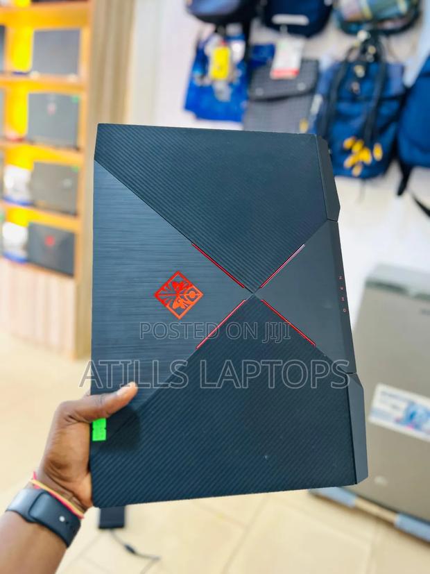 Laptop HP Omen 17-An188nr 16GB Intel Core I7 HDD+SSD 1.5T · Photo 7
