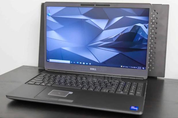 Laptop Dell Precision 7560 32GB Intel Core I7 SSD 512GB · Photo 1
