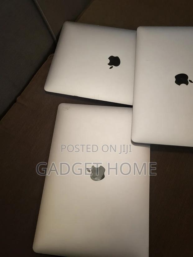 Laptop Apple MacBook Air 8GB Intel Core i5 SSD 128GB · Photo 1