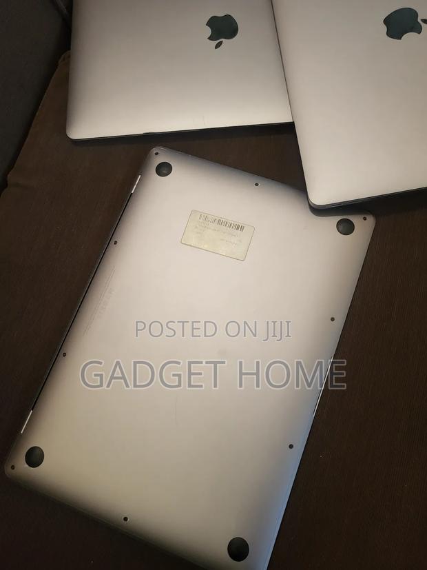 Laptop Apple MacBook Air 8GB Intel Core i5 SSD 128GB · Photo 3