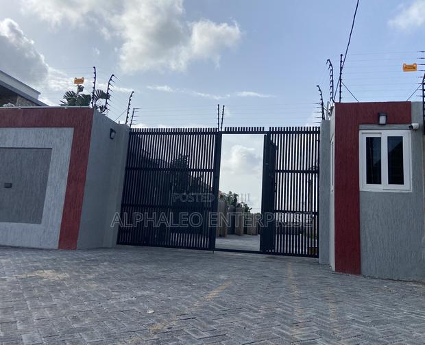 Furnished 3bdrm Duplex in Manet Estate for sale · Photo 3