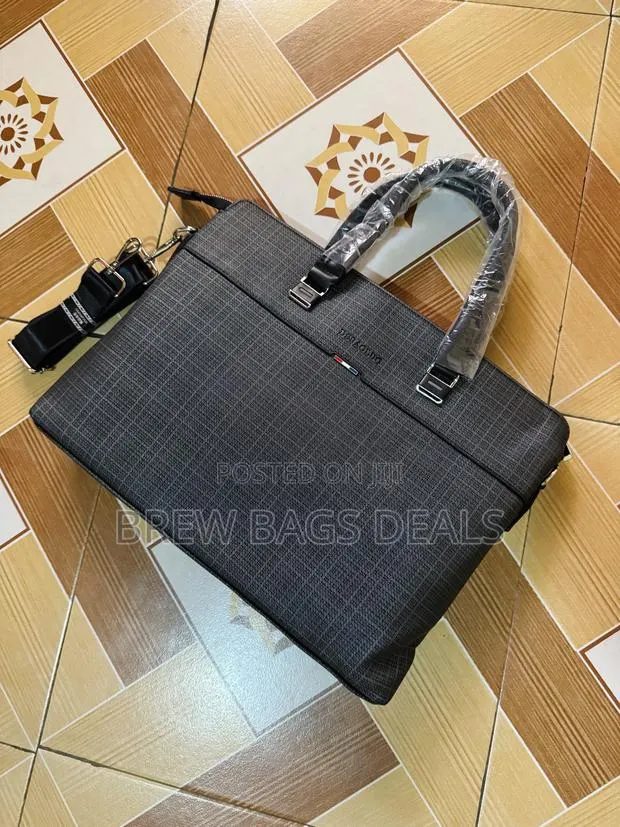 Premium Quality Executive 15.6 Inches Unisex Laptop Bag. · Photo 1