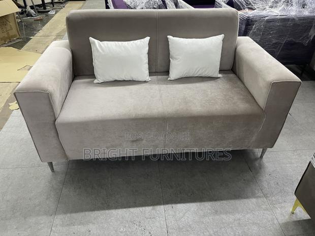 Quality 2 Seater Sofa · Photo 3