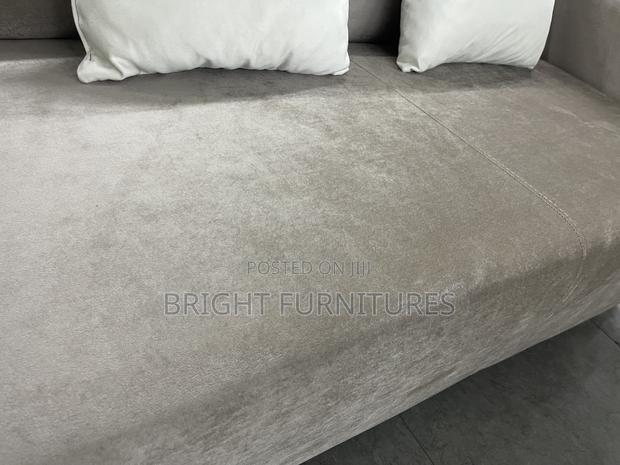 Quality 2 Seater Sofa · Photo 4