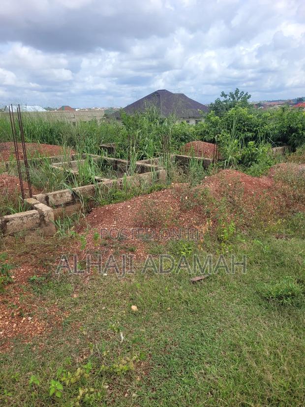 Land for Sale at Santa'si Darko · Photo 1
