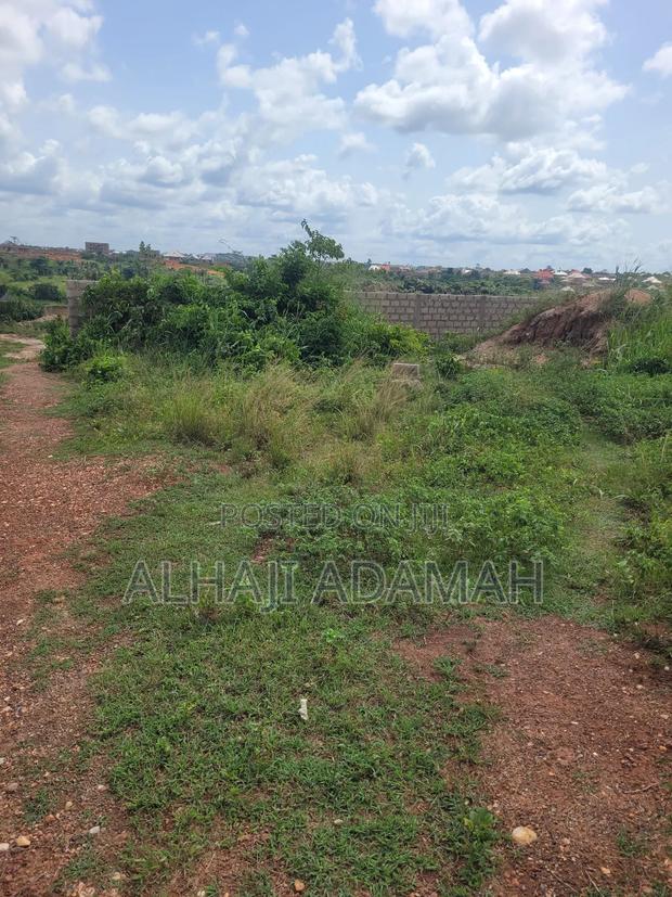 Land for Sale at Santa'si Darko · Photo 5