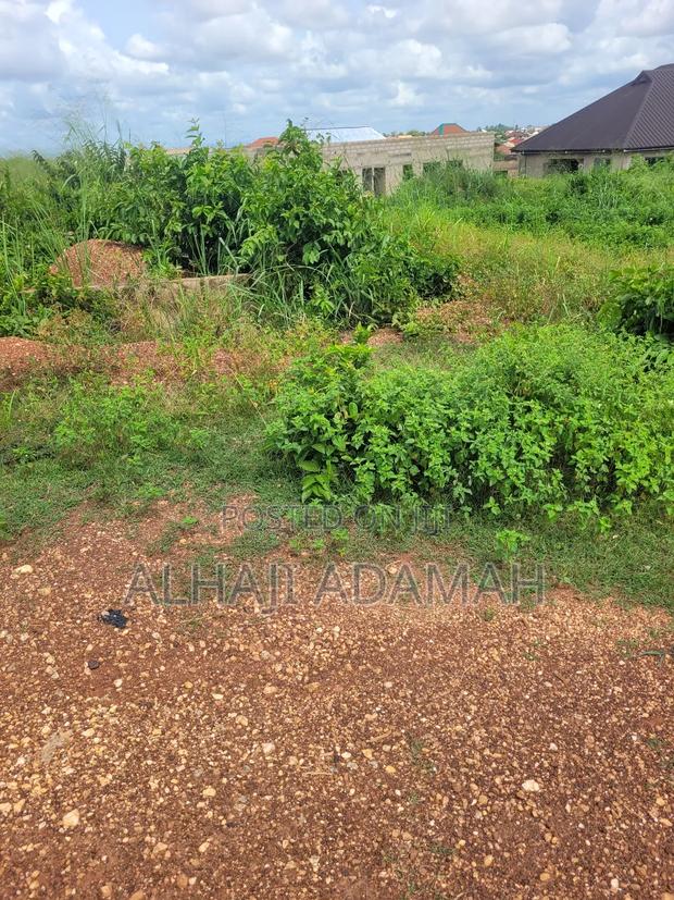Land for Sale at Santa'si Darko · Photo 8