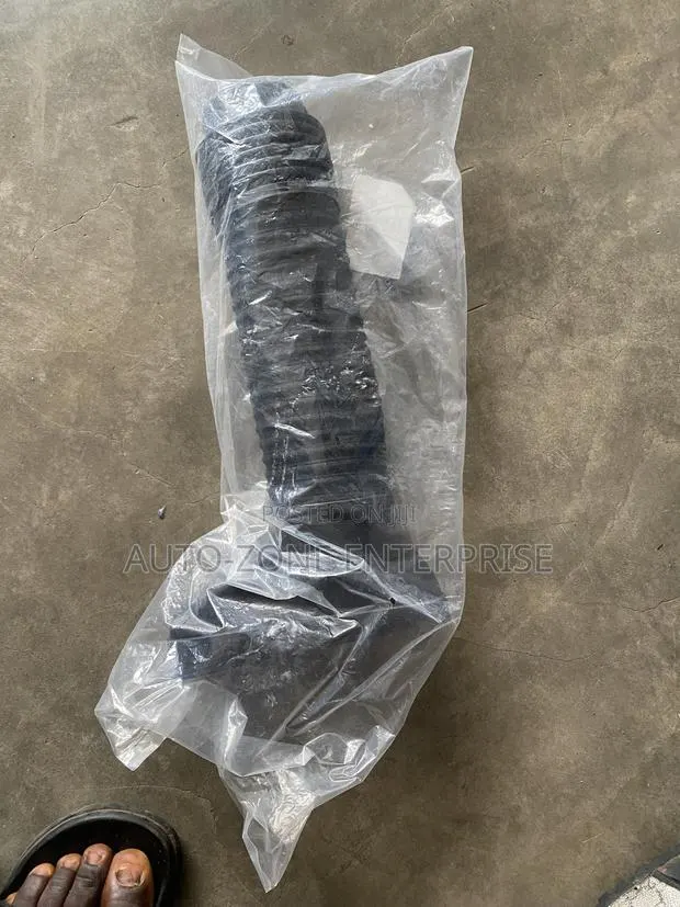 Mercedes Benz C250/W204 Air Cleaner Hose/Air Intake Hose · Photo 1