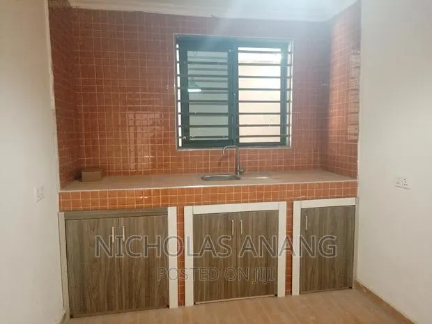 1bdrm Apartment in Dorns Properties, New Town for rent · Photo 1