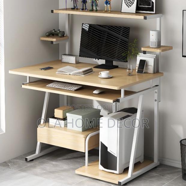 Computer Desk · Photo 1