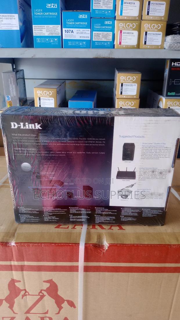 D-Link Switch 24 Port · Photo 2