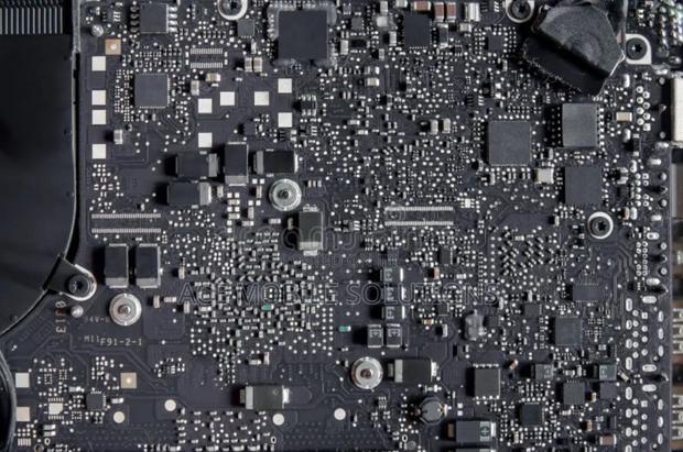 Laptop Repair and Maintenance · Photo 4