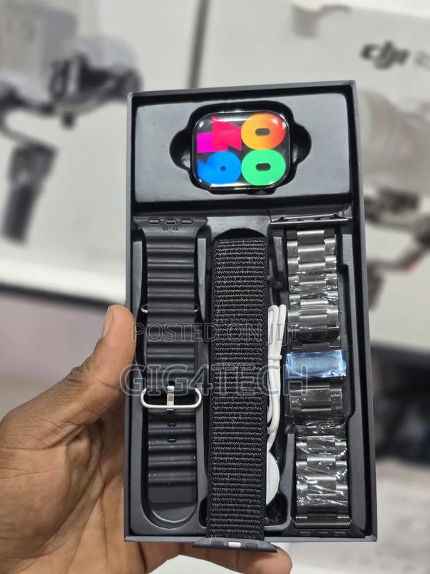 Yt-18 Series 10 Smart Watch With 3 Straps for Android and iPhone · Photo 1