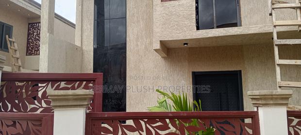 4bdrm Mansion in Kwabenya Home, Accra Metropolitan for sale · Photo 8