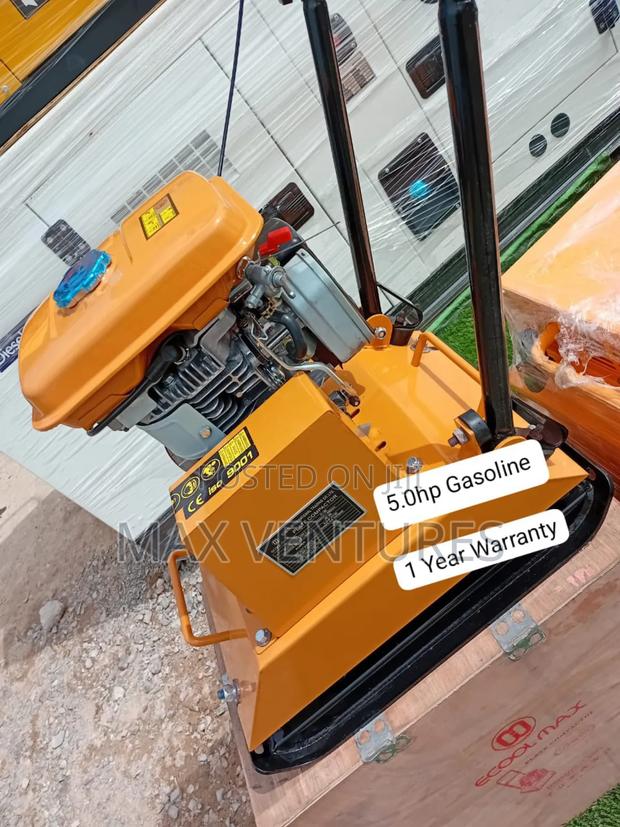 Plate Compactor 5.0hp Compact Faster, Work Smarter · Photo 1