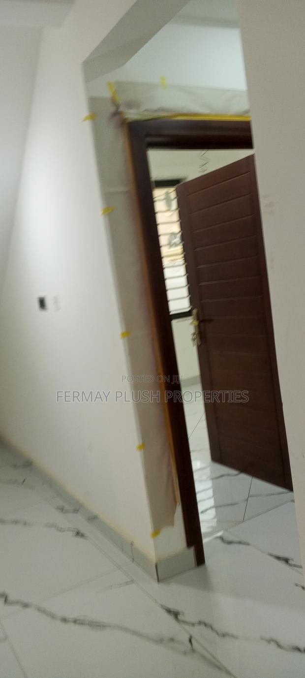 4bdrm House in Accra Homes for sale · Photo 6