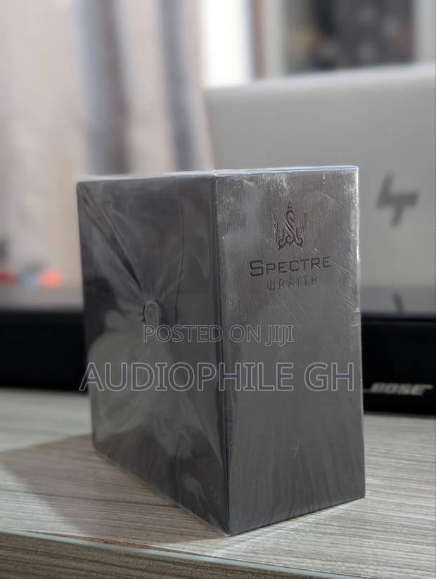 French Avenue Spectre Wraith · Photo 3