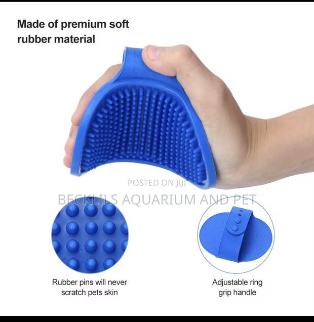 Pet Bath Brush for Dogs and Cat · Photo 2