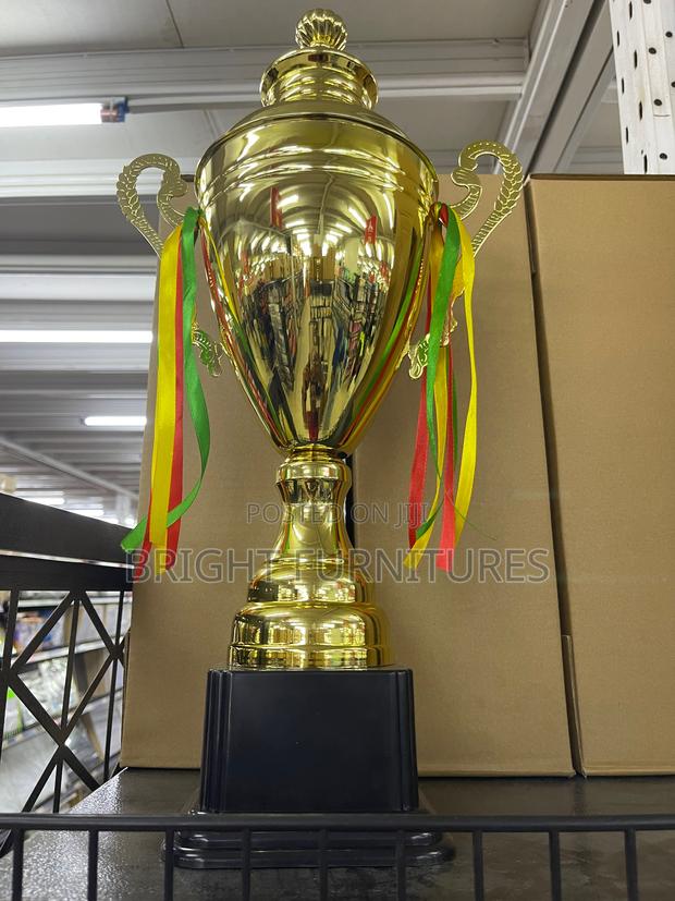 Award Trophy Cups for Rewards · Photo 2
