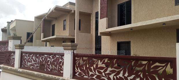 4bdrm House in Accra Homes for sale · Photo 6