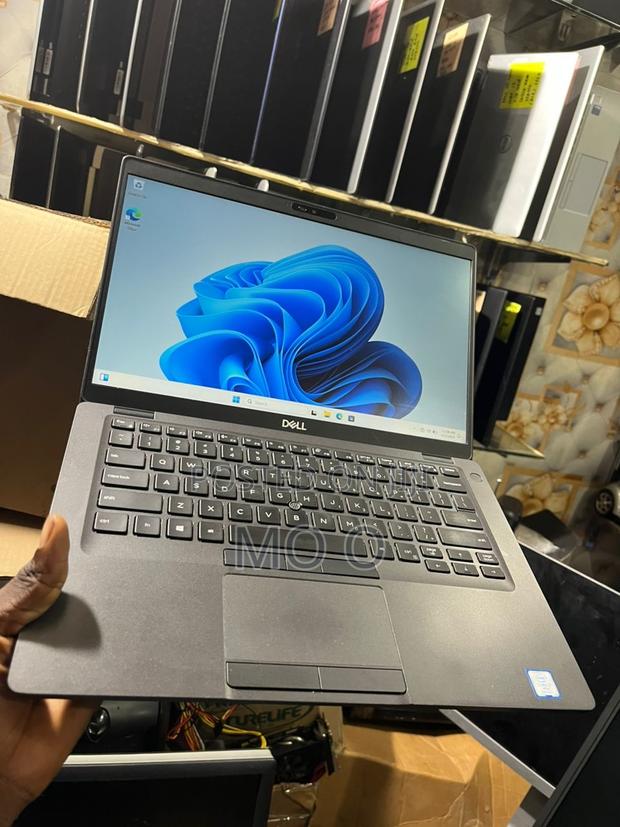 Laptop Dell Latitude 7400 8GB Intel Core I7 SSD 256GB · Photo 3