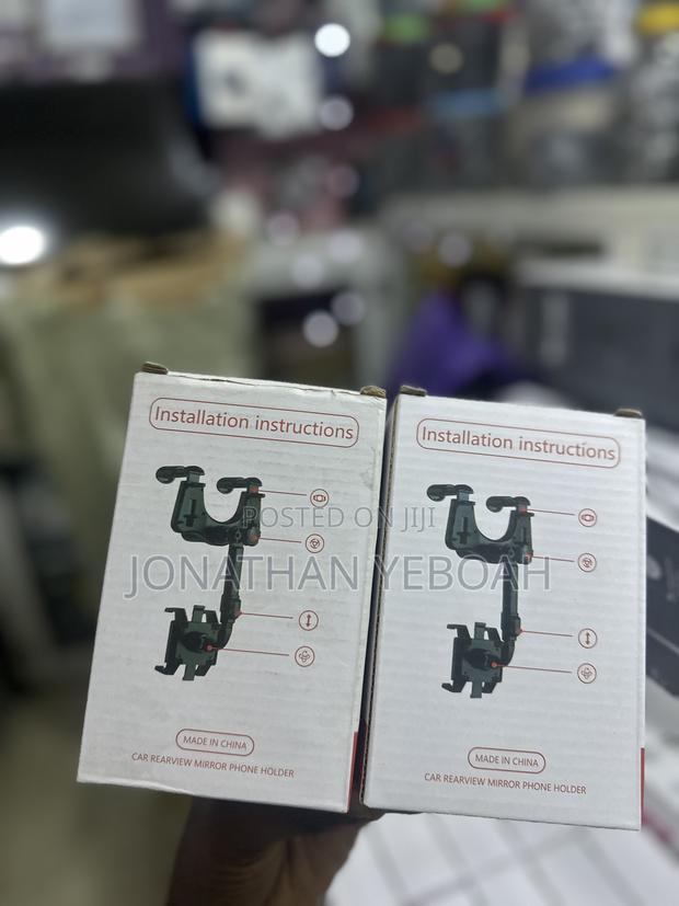 Car Front Mirror Phone Grip or Holder · Photo 3