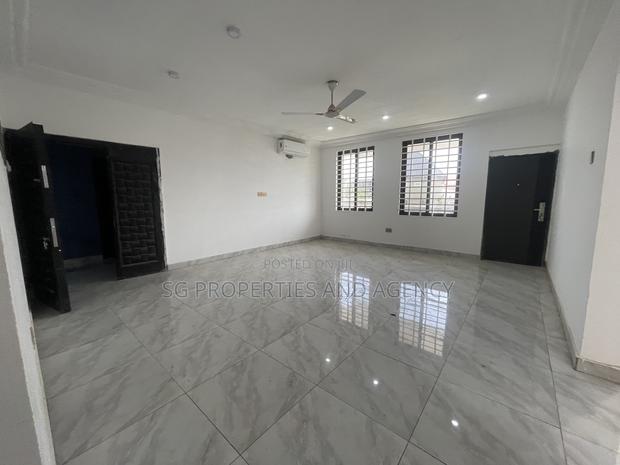 2bdrm Apartment in Spintex for rent · Photo 4
