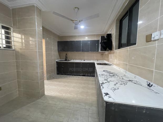 2bdrm Apartment in Spintex for rent · Photo 3