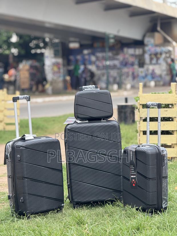 Four in One Unicross Luggage · Photo 1