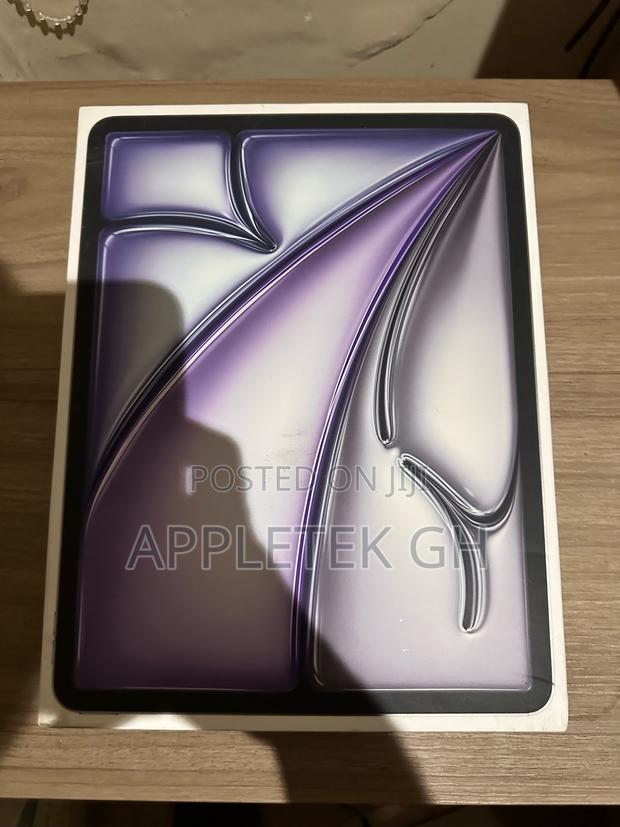New Apple iPad (2025) 128 GB Silver · Photo 1