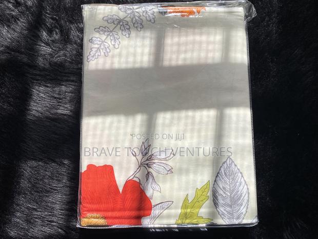 King Size 2 Bedsheet With 4 Pillow Case - 00578 · Photo 2