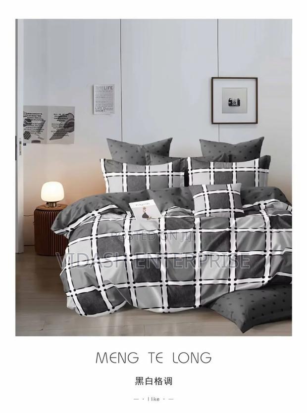 Luxurious Bedding Super King Size Duvet Set 7 Pieces · Photo 1