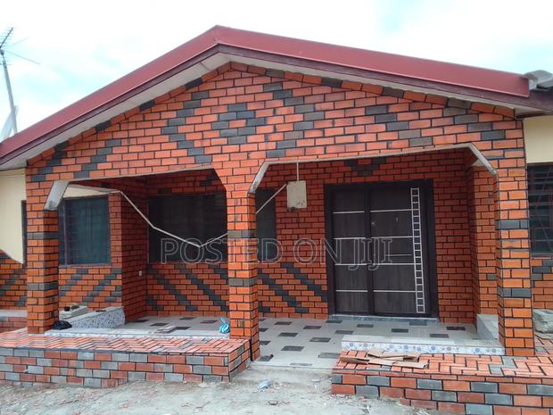 Burnt Bricks and Bricks Tiles · Photo 2