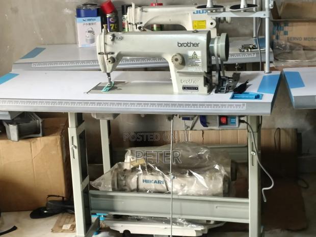Brother Sewing Machine (Full Set). · Photo 2