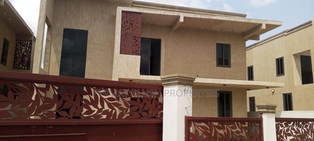 4bdrm Mansion in Newly Built Machine, Accra Metropolitan for sale · Photo 2