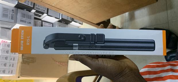 R15 S - L Selfie Stick · Photo 1