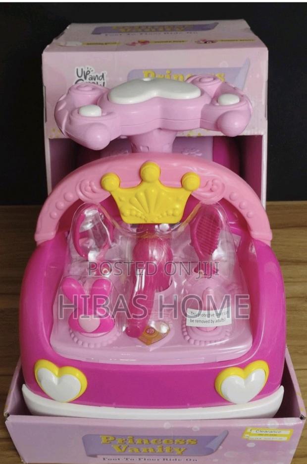 Up and Grow Princess Vanity Foot to Floor Ride on Car · Photo 3
