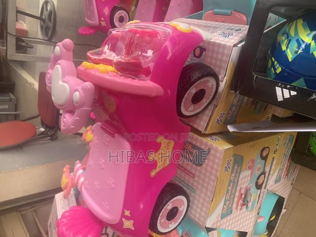 Up and Grow Princess Vanity Foot to Floor Ride on Car · Photo 6