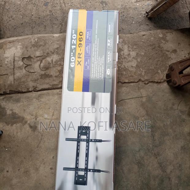 Cc Tv Wall Mount/Bracket 60 to 120 · Photo 2