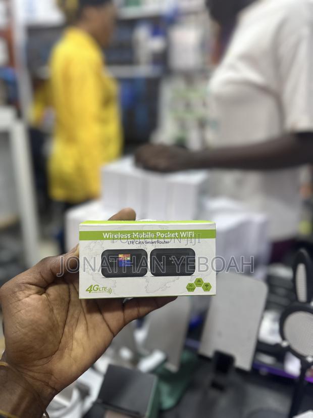Smart Universal Wifi Power Bank · Photo 1