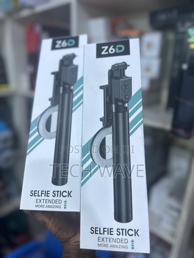 Z6d Selfie Tripod Stand With 2 Fill Led Light · Photo 1