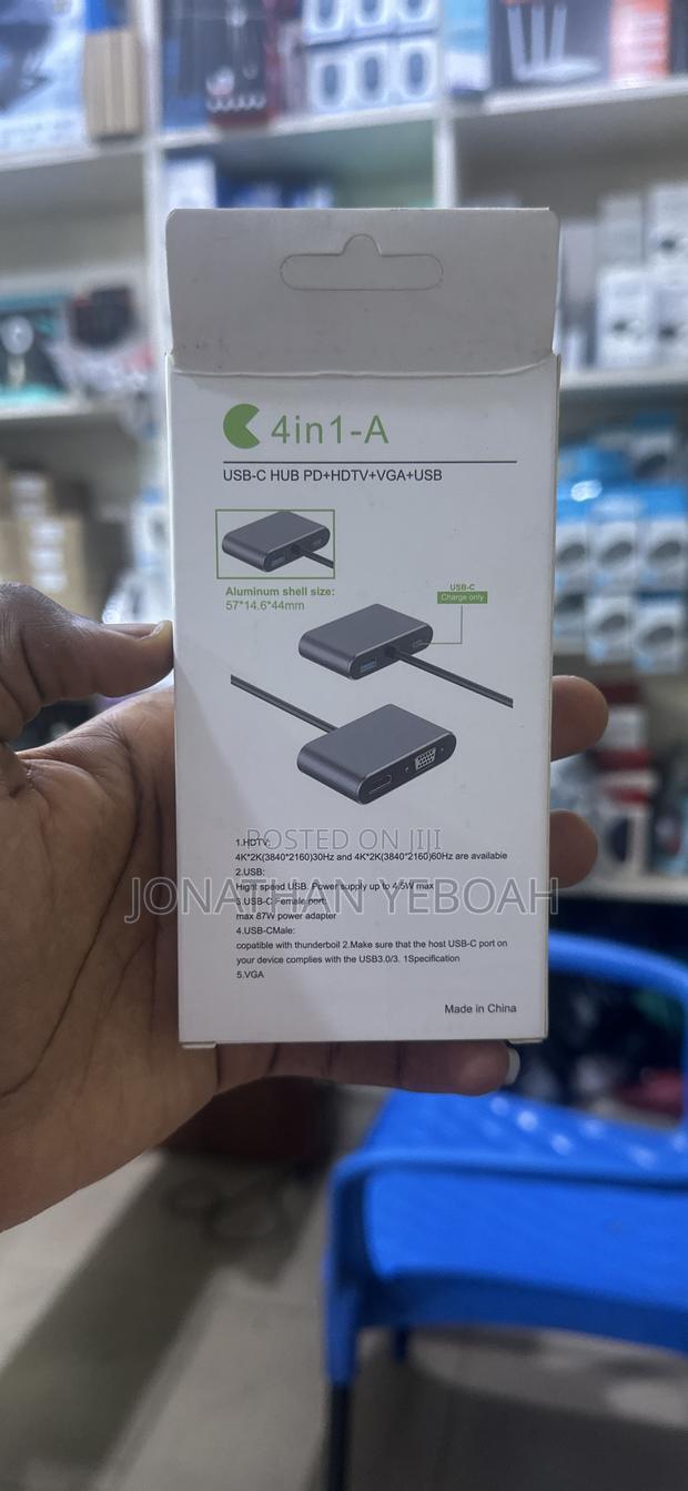 Type C 4 in 1 Adapter Hub · Photo 2