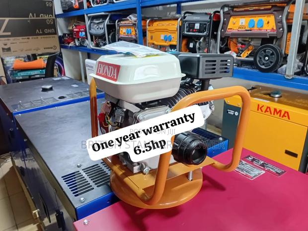 Optimised Fuel Efficient 6.5hp Concrete Vibrator · Photo 1
