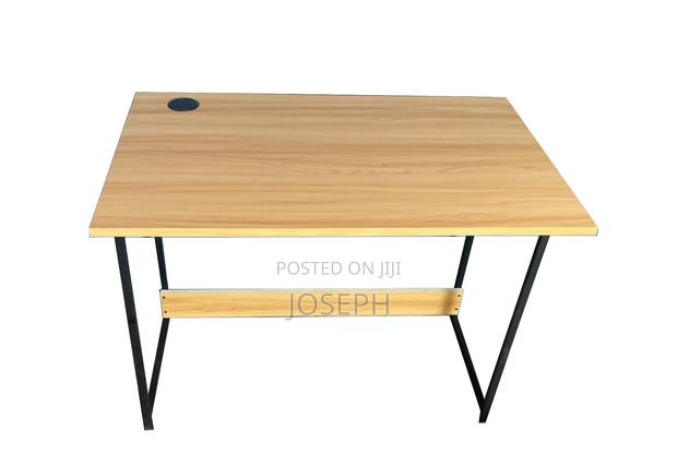 Computer Table/ Multipurpose Desk · Photo 1
